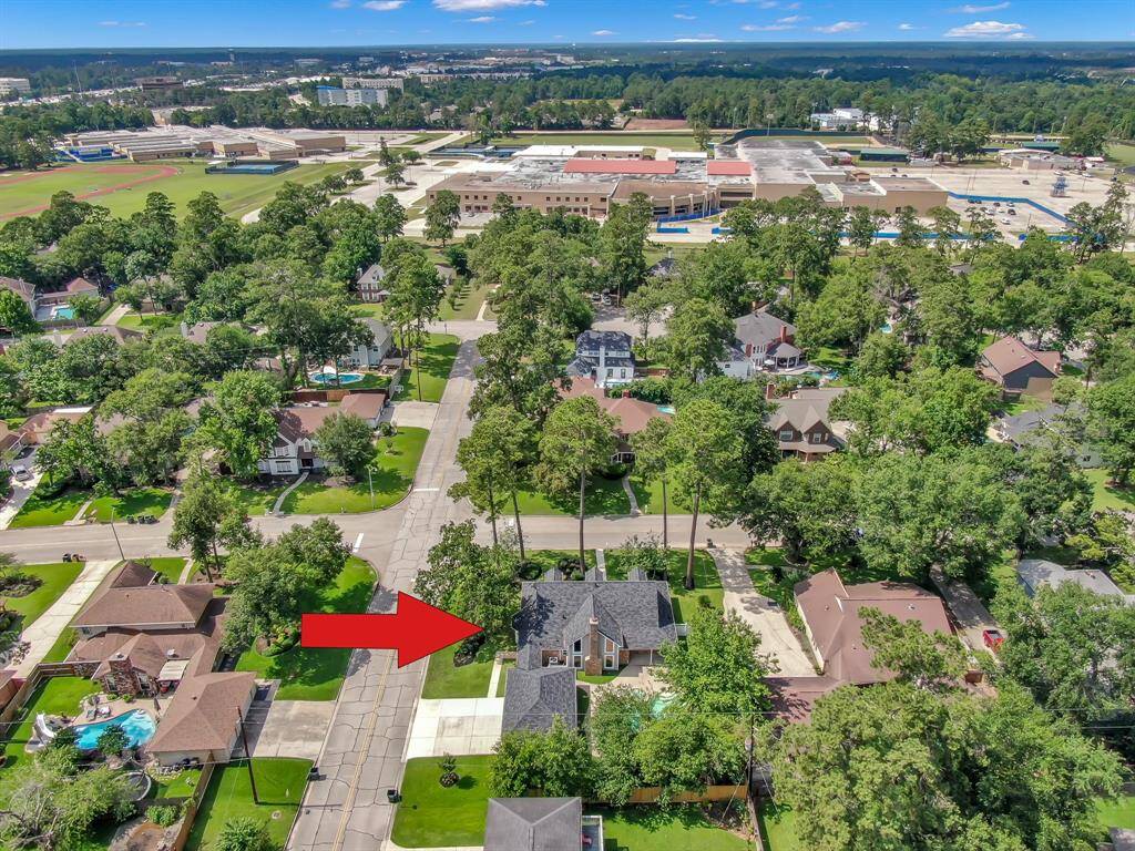 WALKING DISTANCE TO OAK RIDGE HIGH SCHOOL