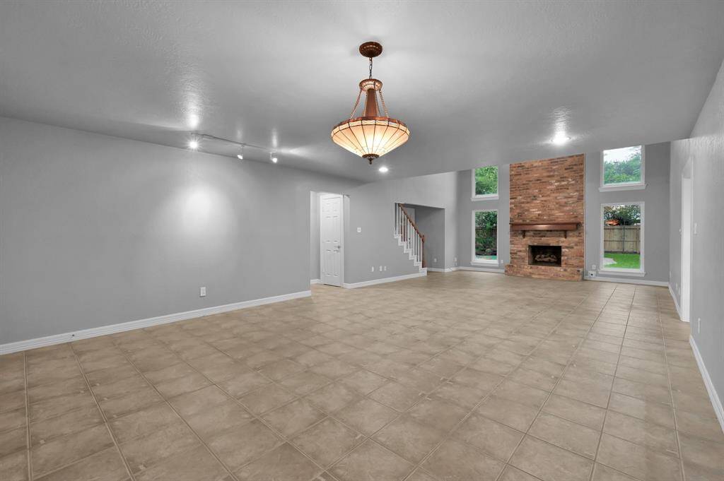 DINNING AND LIVING ROOM