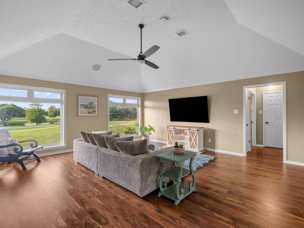 Upstairs Living/Gameroom