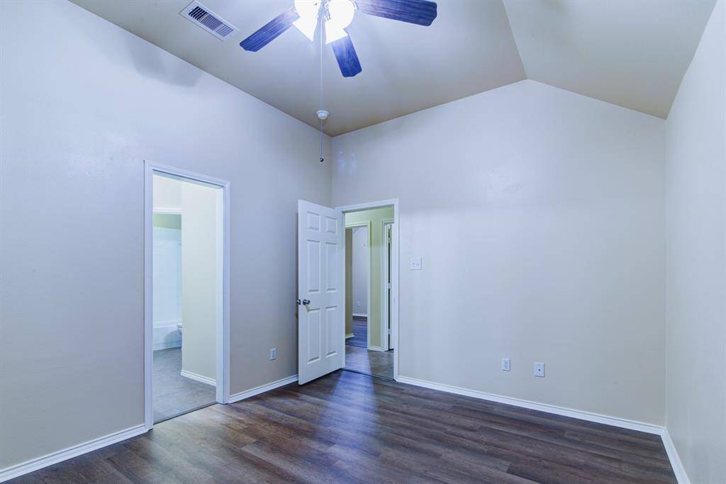 Second view of the room at the front of the house connected to the Hollywood Bath.