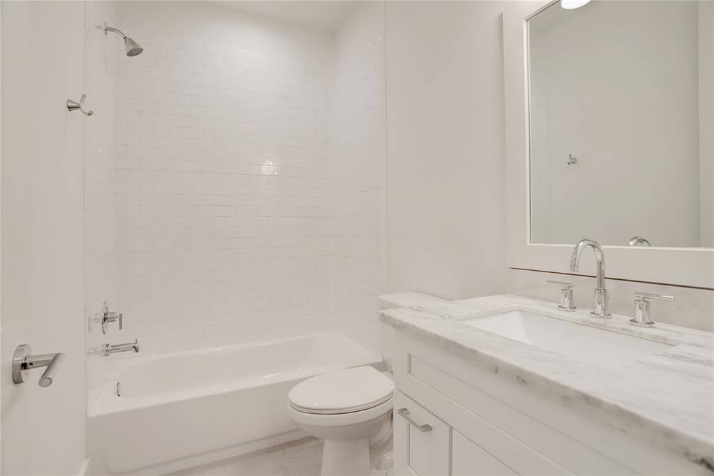 The modern downstairs ensuite bathroom.