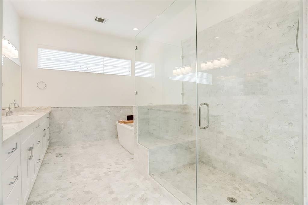 A closer look at the exceptional features of this primary bath.