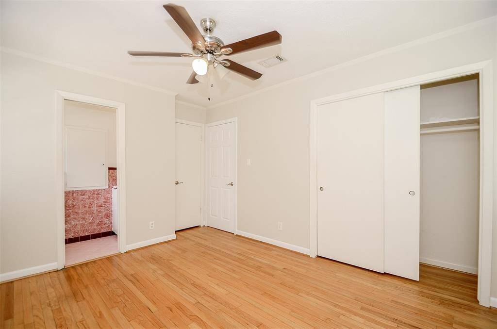 View looking toward the 1/2 bathroom in the Primary Bedroom
