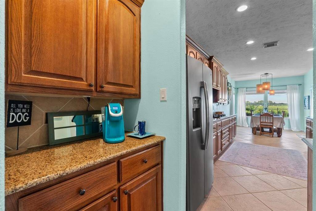 BUTLERS PANTRY OFF THE KITCHEN, GREAT COFFEE STATION FOR YOUR MORNING ROUTINE