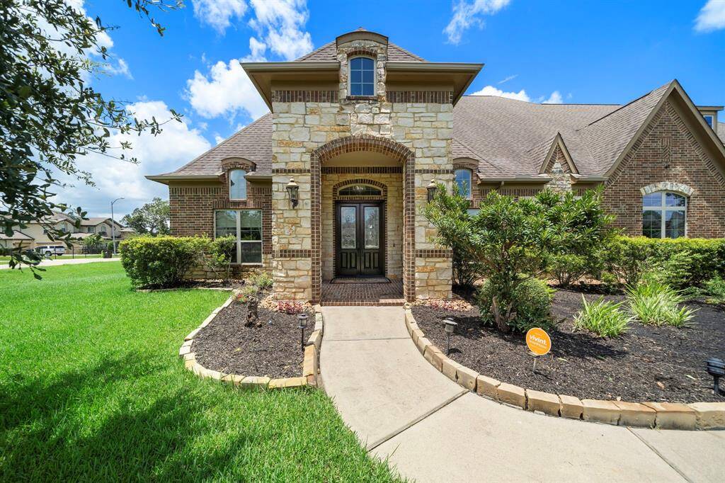 Beautiful Landscaping!