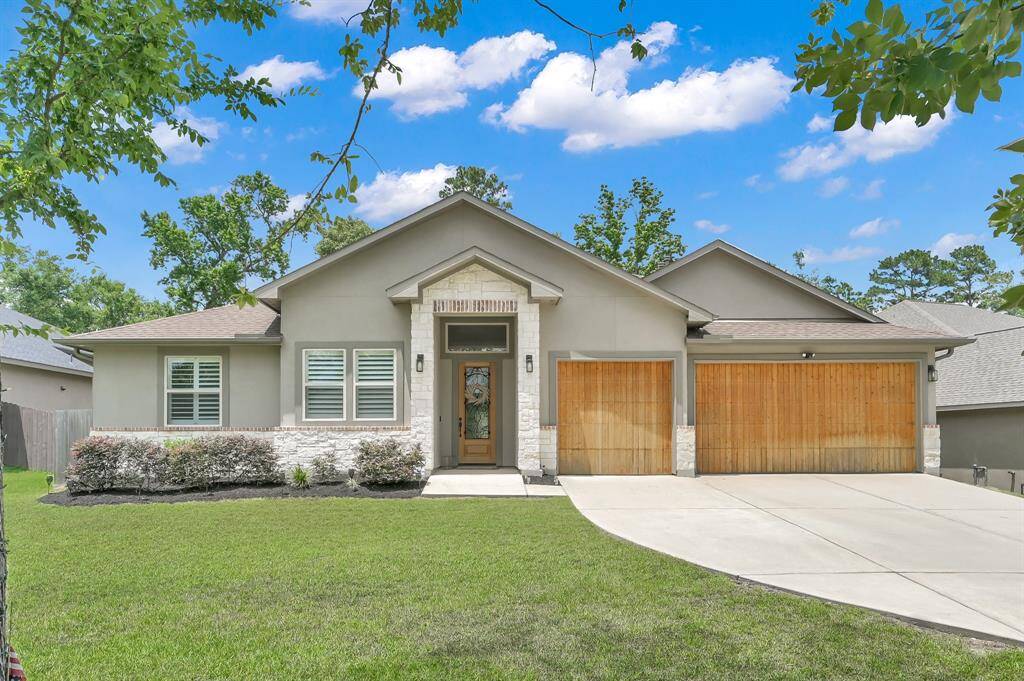 WELCOME HOME! Stunning pool with golf- course views.