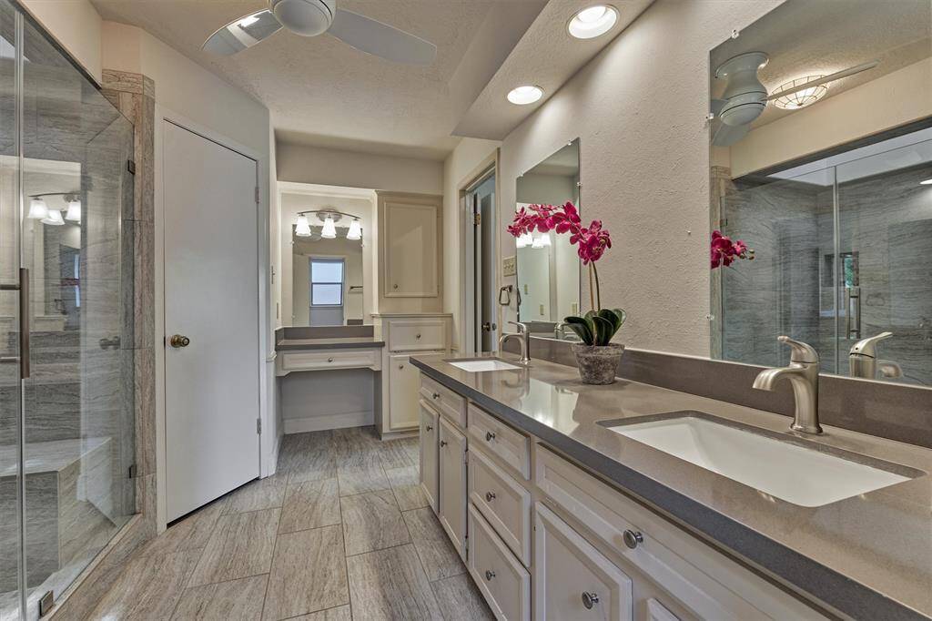 Separate vanity space and linen storage!