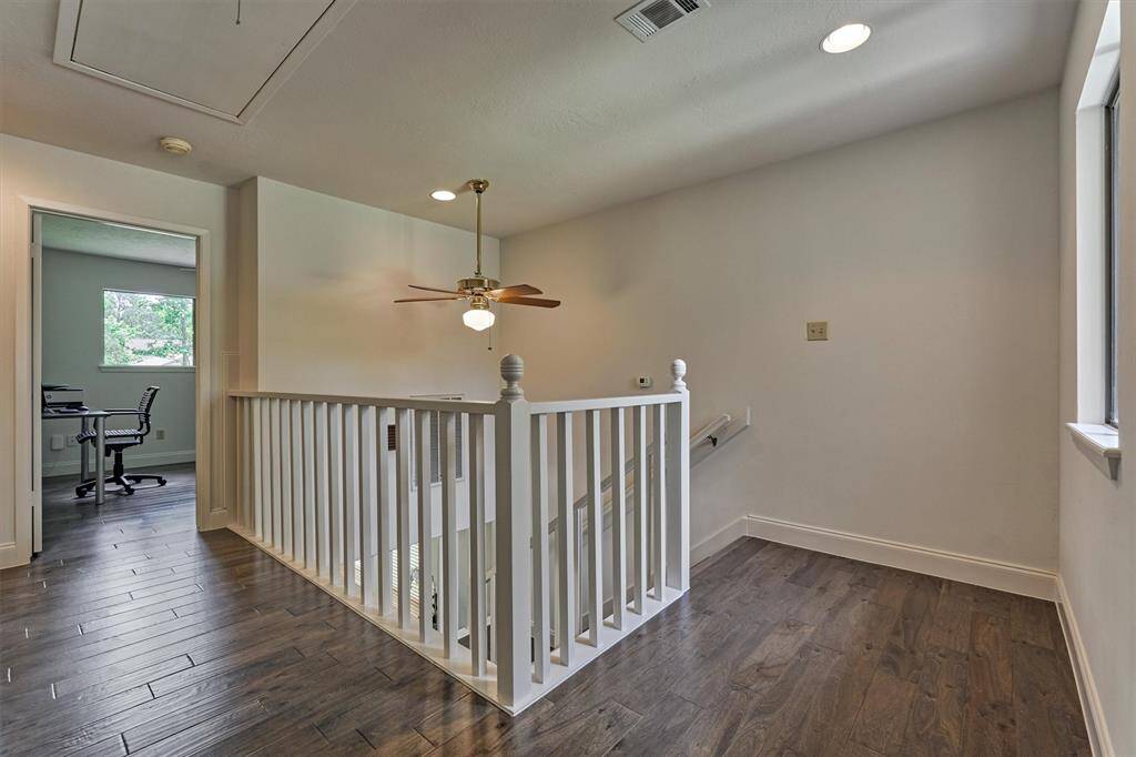 Second floor landing.