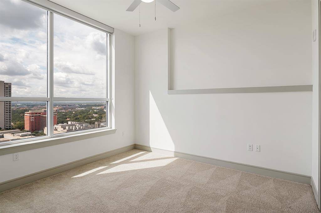 Luxury Model Unit