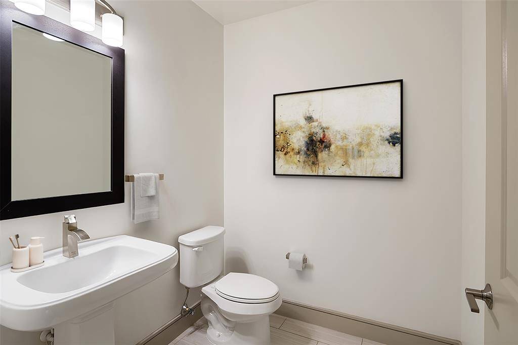 Luxury Model Unit