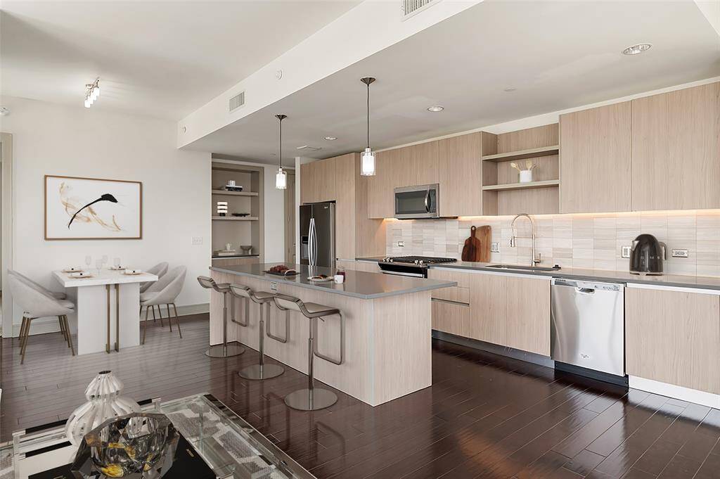 Luxury Model Unit
