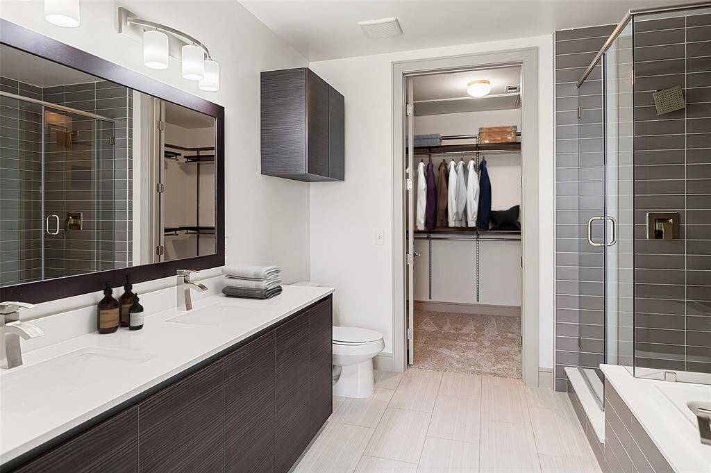 Luxury Model Unit