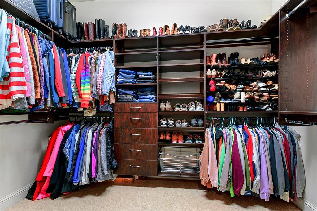The other custom closet.