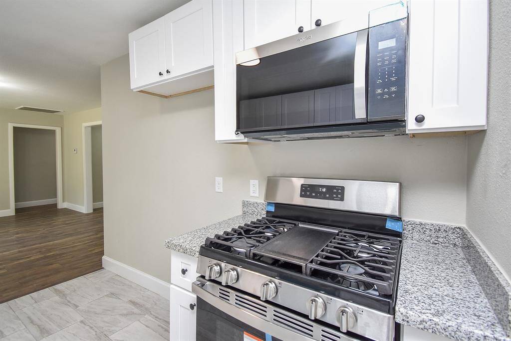Gorgeous new appliances.