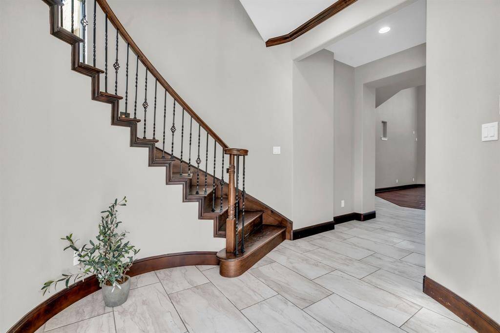 Welcome Home! 5912 T St., Katy, TX 77493