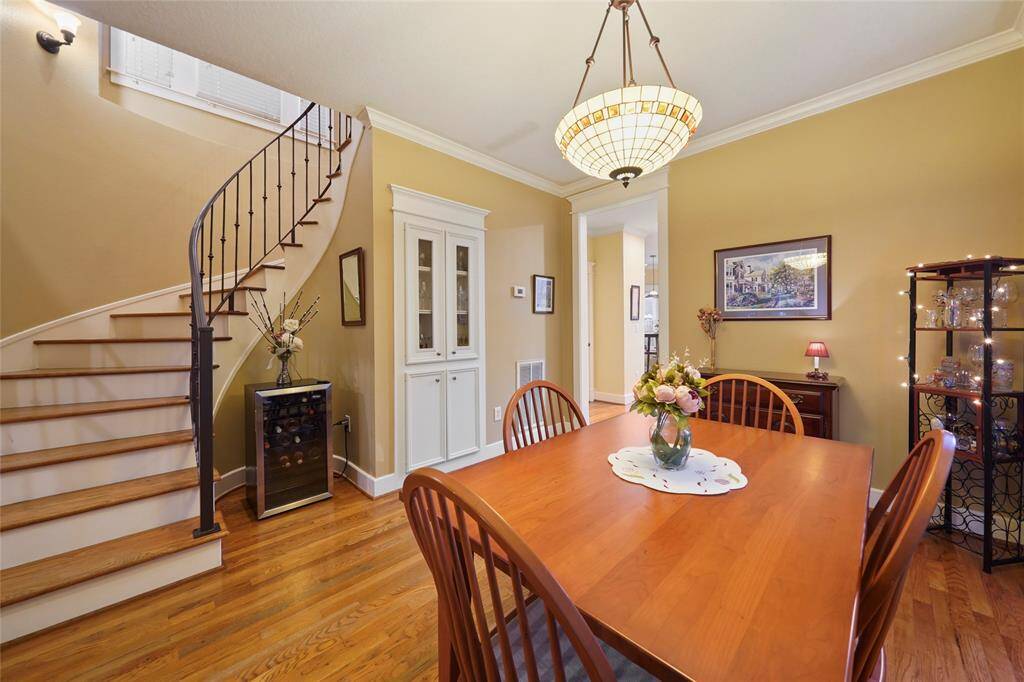 Dining Room - view 1