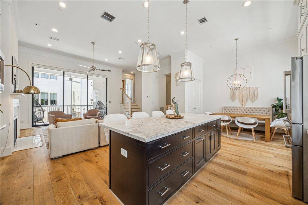 Fall in love with this stunning space, just perfect for entertaining!