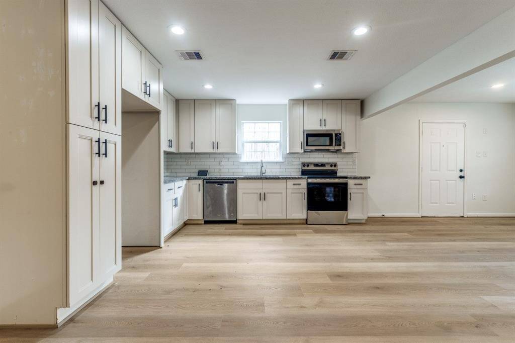 Updated Kitchen with subway tile backsplash