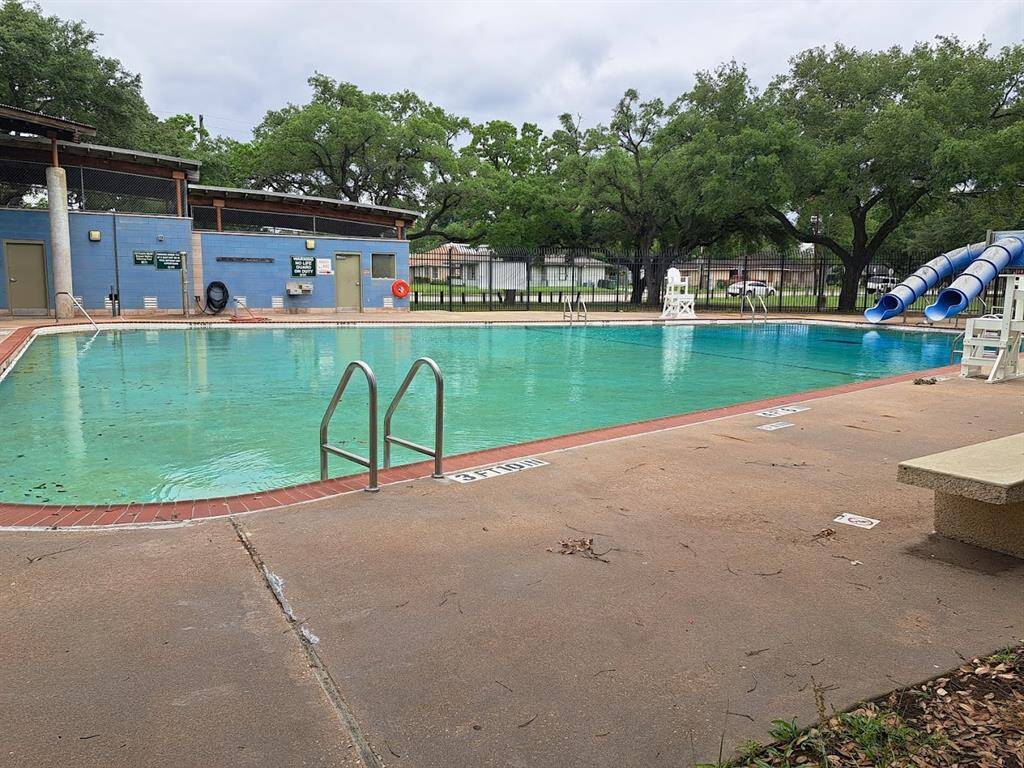 Walking Distance from George T. Nelson Park