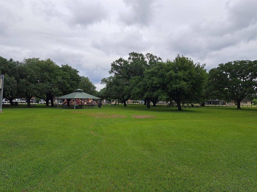 Walking Distance from George T. Nelson Park