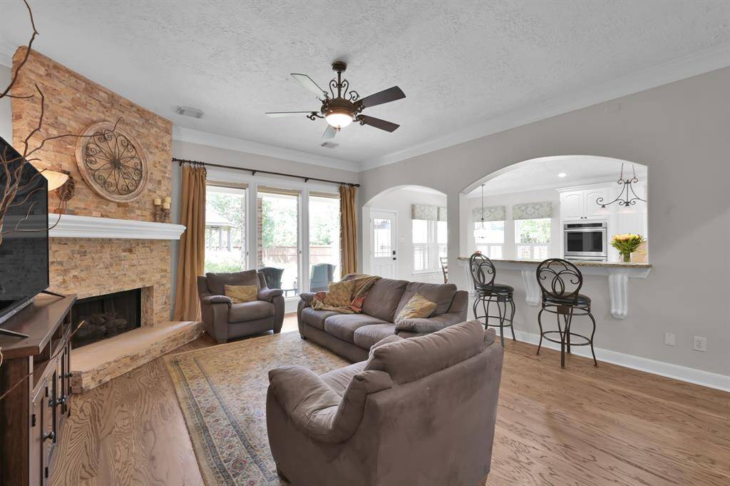 Living room open to kitchen
