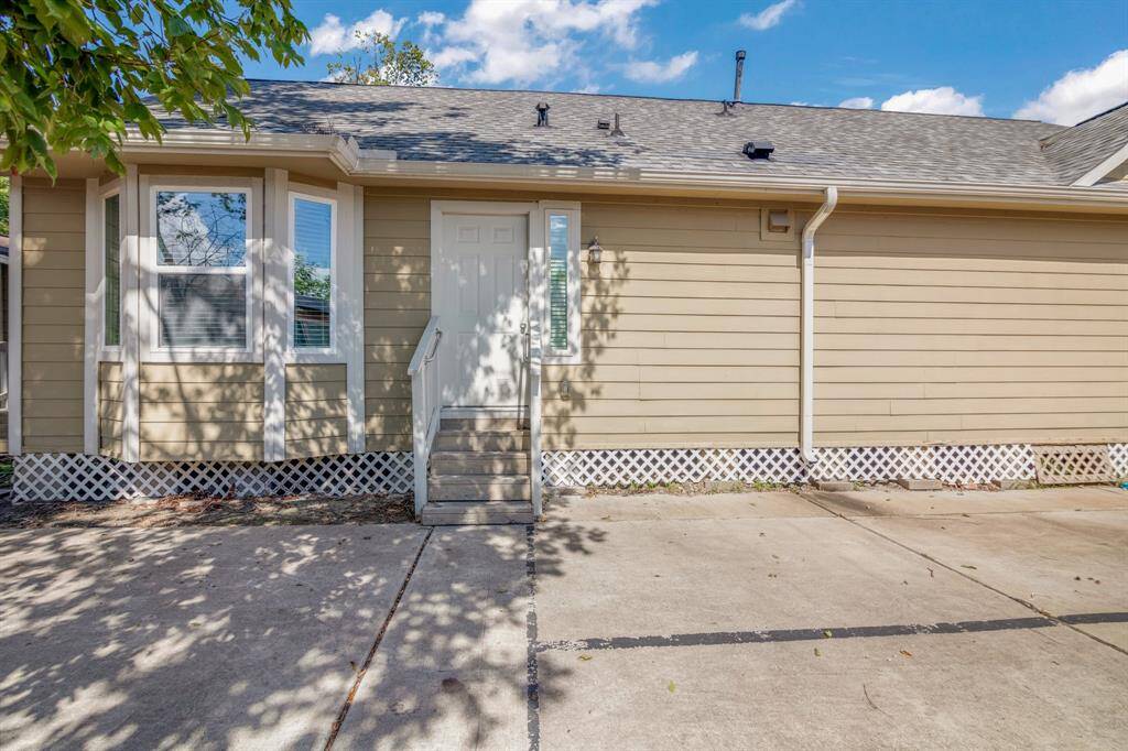 Back entry for the front home