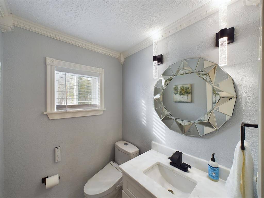 So Much Detail in a Powder Room