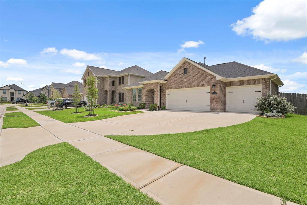 The home features smart home connections for lighting, thermostats, and other systems, all controllable via smartphone or voice.