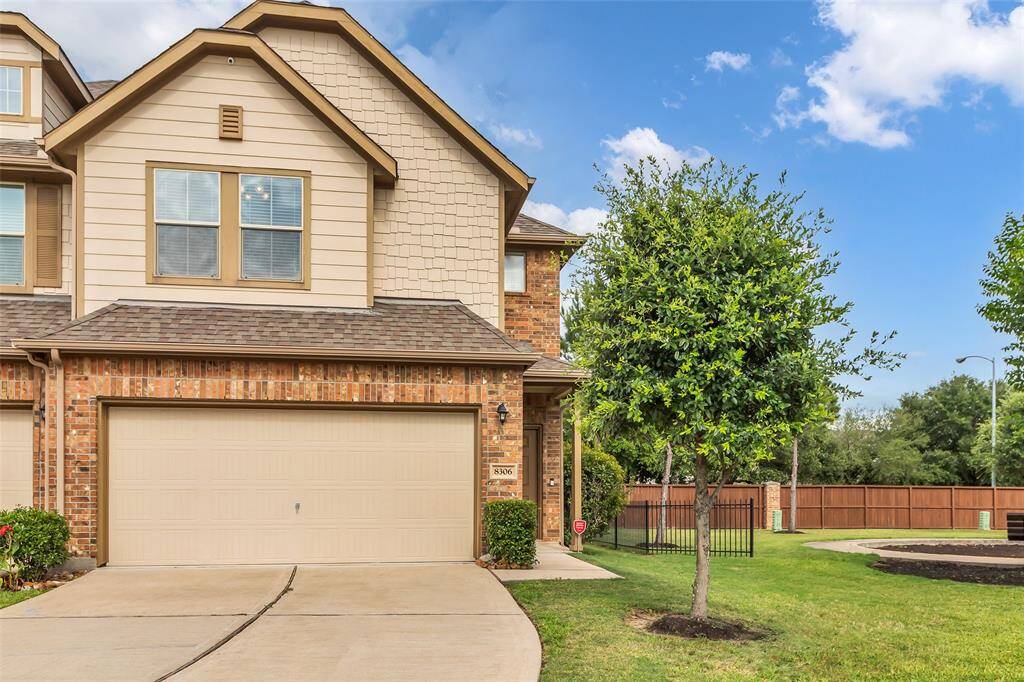 Beautiful townhome with no back neighbors and a park located to the right side of the home.
