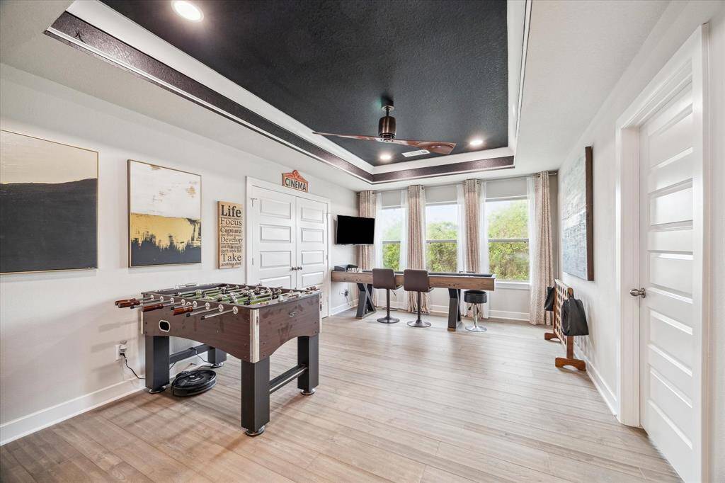 Game/family room waiting to entertain you!!