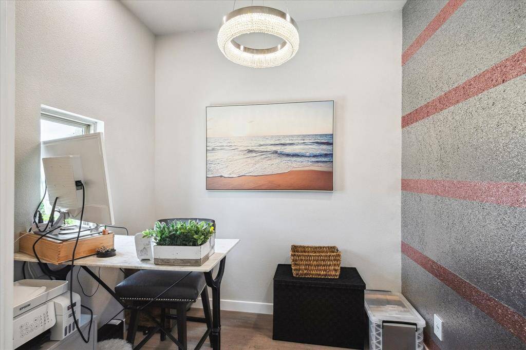Office Nook upstairs!!