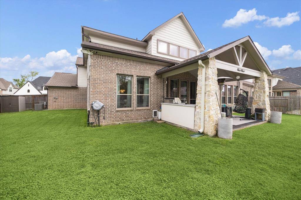No backyard or side neighbors!!