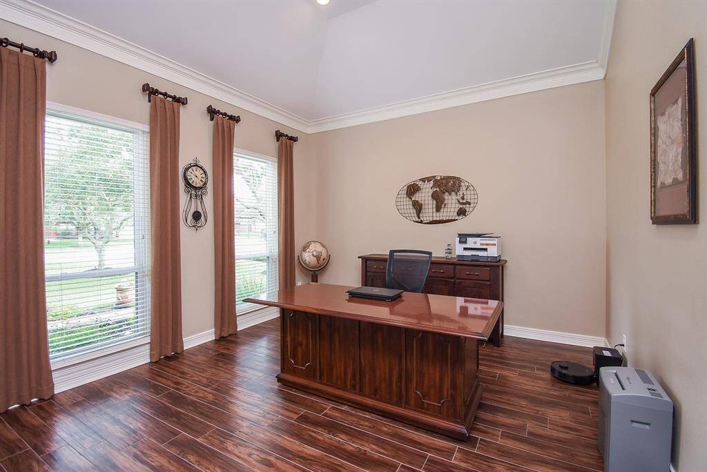 Large, stately and ready for the executive ... both young and mature.