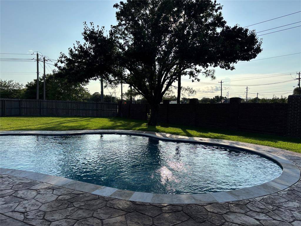 Updated pool in 2021.