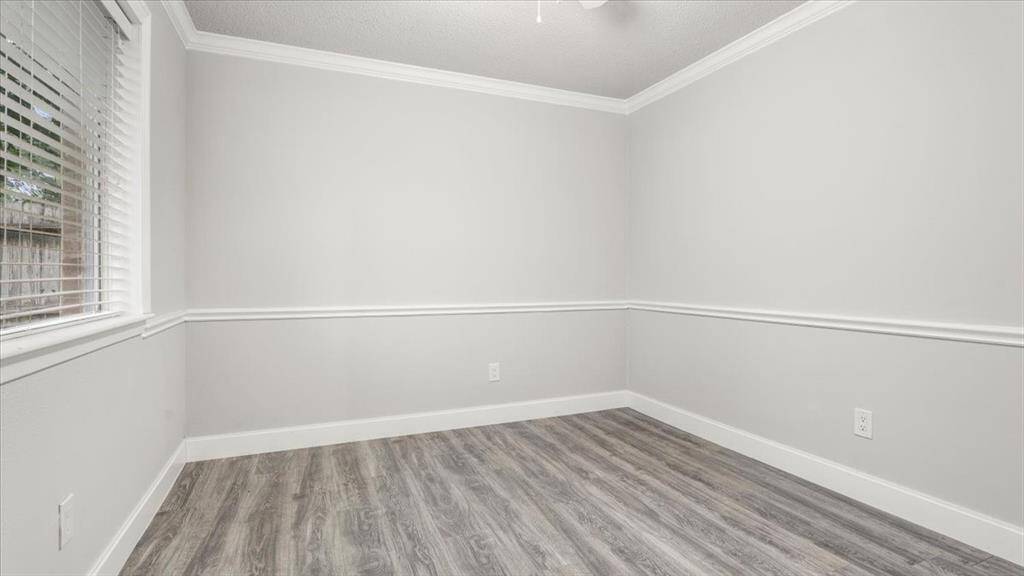 Bedroom #2- New flooring, New Paint all throughout