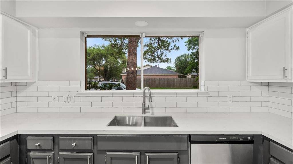 Open concept kitchen blends in perfectly with your dining/breakfast space.