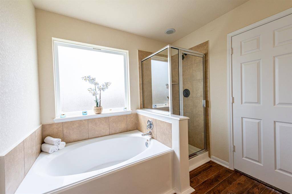 primary bath soaking tub and separate shower