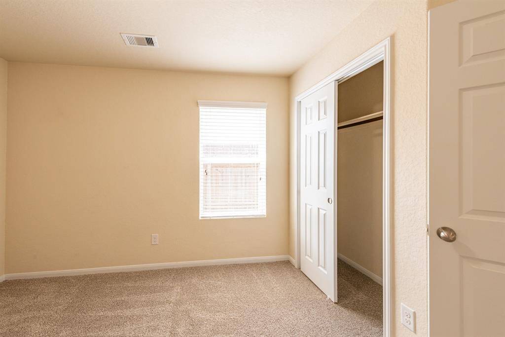 secondary bedroom 1 closet