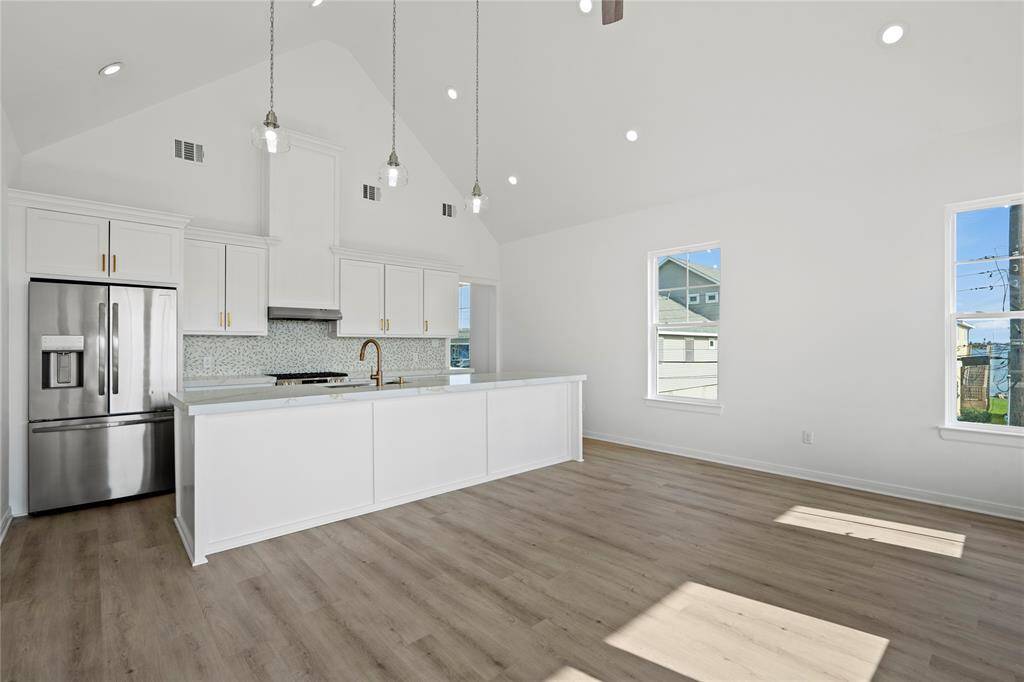 OPEN CONCEPT