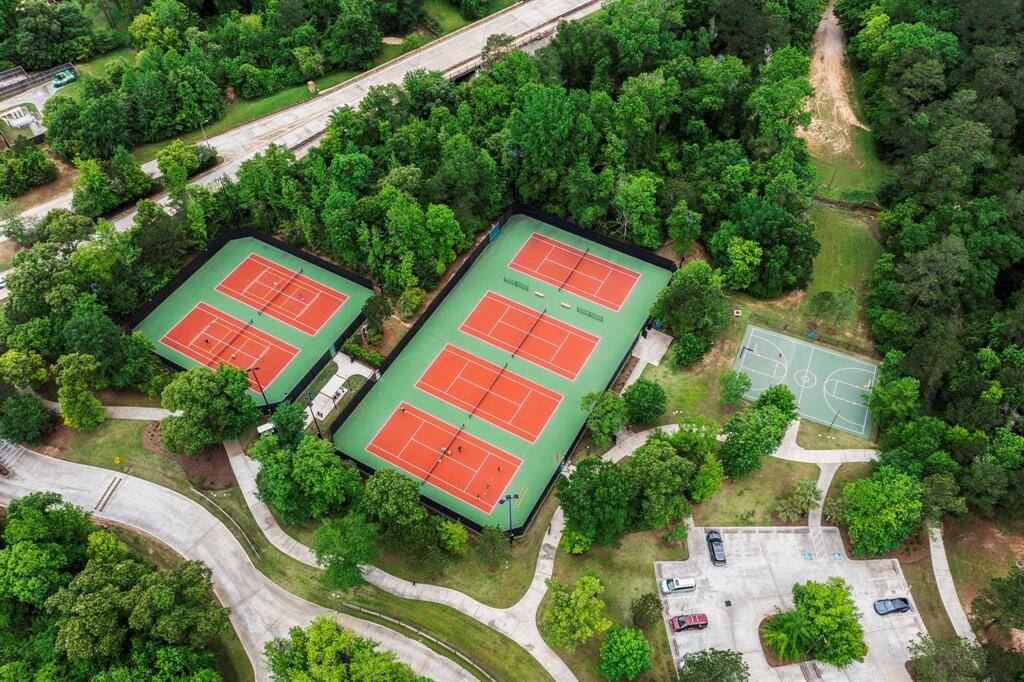 Woodforest offers one-of-kind, resort style amenities.
