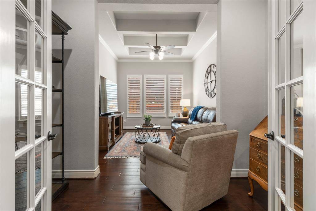 Bonus room, game room, office/study, TV room or Formal Dinning.