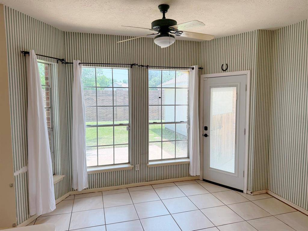Breakfast Room
