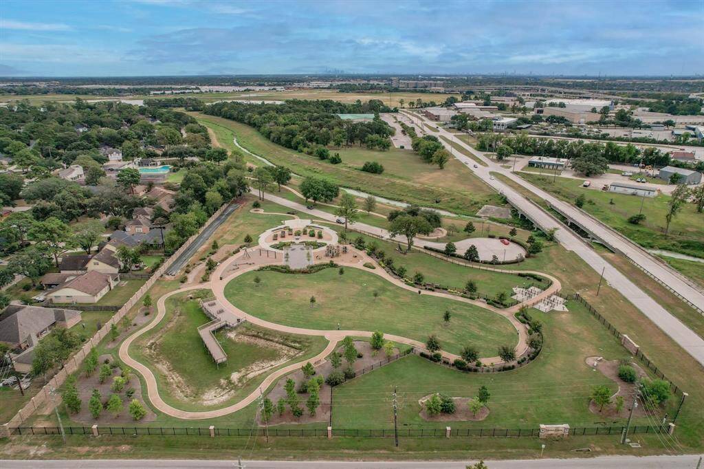 HOA amenities include: Community Garden, Dog Park, Miles of Walking/Jogging Trails, Pool, Basketball courts, Tennis and 2 Playgrounds.