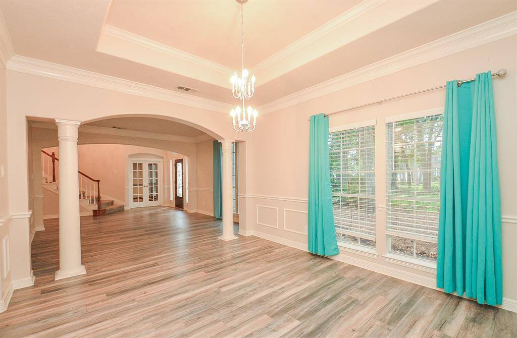Formal Dinning room