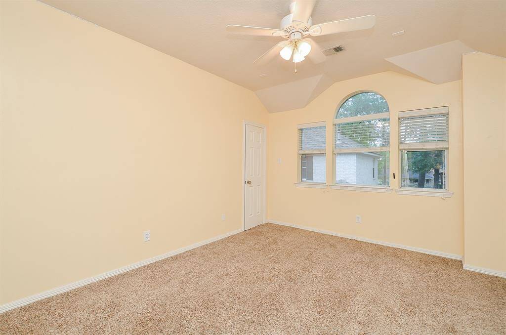 5 bedroom in the home.