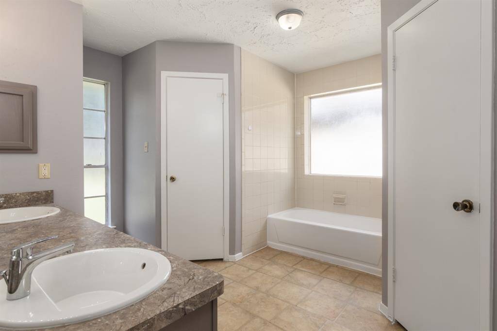 Large Primary Bathroom