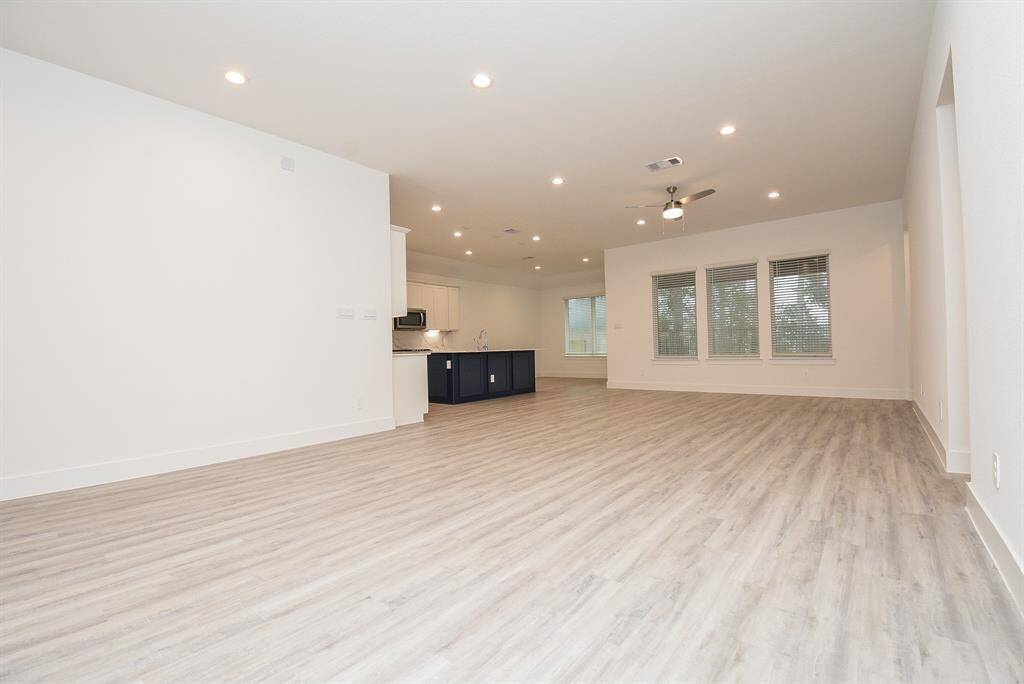 Lots Of Space In This Living/Dining Area