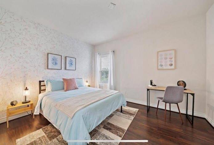 Bedroom2 w furniture