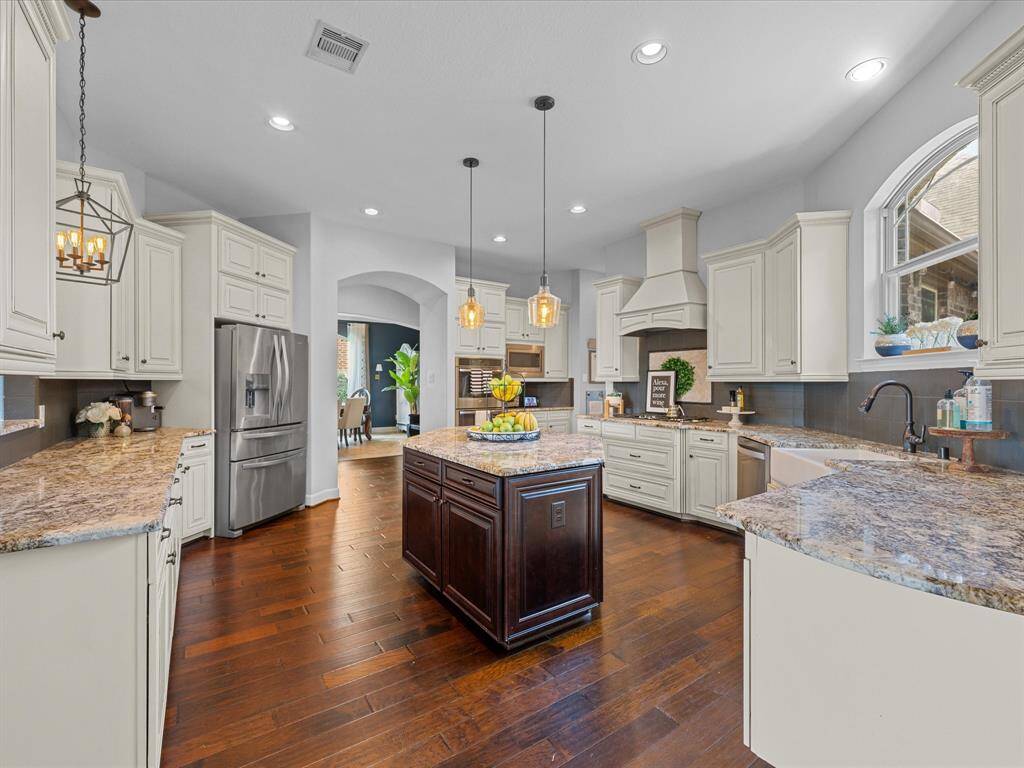 17611 Bear River Lane Kitchen