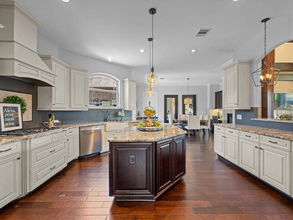 17611 Bear River Lane Kitchen